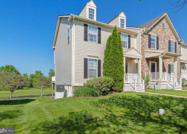 Property at 13 Braden Ct, Perkasie, PA 18944, 3 beds, 2.5 baths
