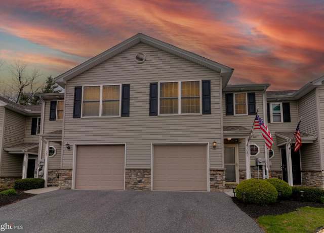 Property at 7887 Manada Ct, Harrisburg, PA 17112, 3 beds, 2.5 baths