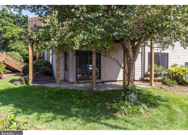 Property at 906 Pritchard Pl, Newtown Square, PA 19073, 2 beds, 2 baths