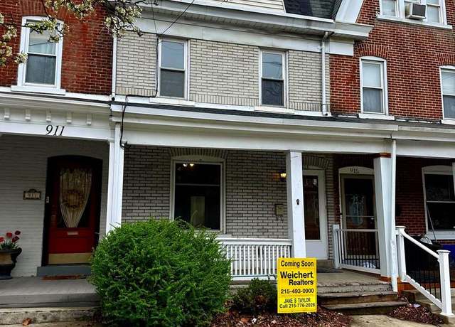Property at 913 Center St, Bethlehem, PA 18016, 5 beds, 2 baths