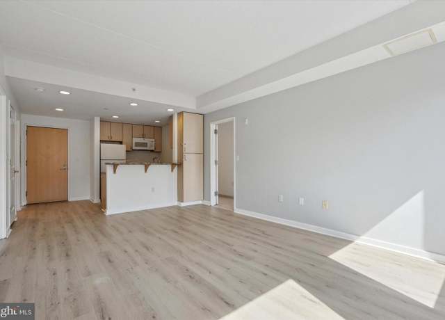 Property at 815-37 Arch St #512, Philadelphia, PA 19107, 2 beds, 2 baths