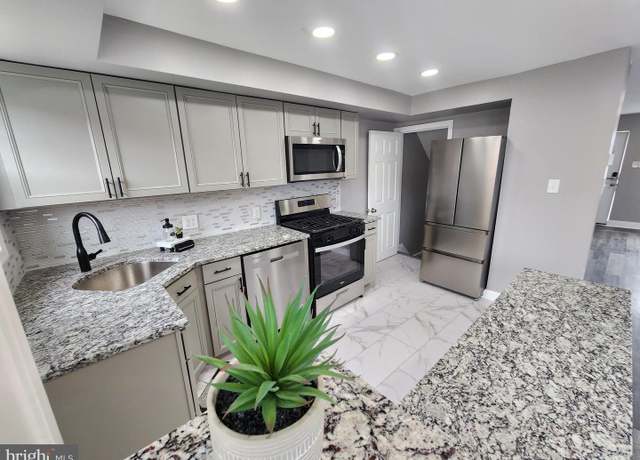 Property at 1552 N 10th St, Philadelphia, PA 19122, 3 beds, 2 baths
