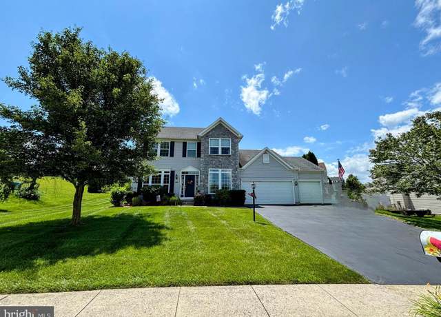 Property at 1280 Cranberry Ln W, York, PA 17402, 5 beds, 3.5 baths