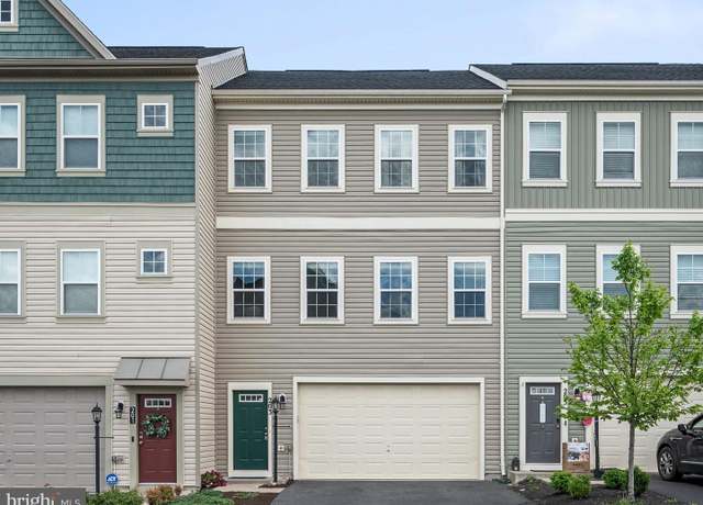 Property at 203 Starry Way Dr, Stephenson, VA 22656, 3 beds, 2 baths