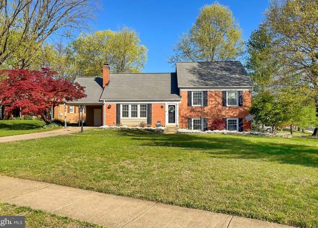 Property at 4500 Hadrian Ct, Alexandria, VA 22310, 5 beds, 2.5 baths