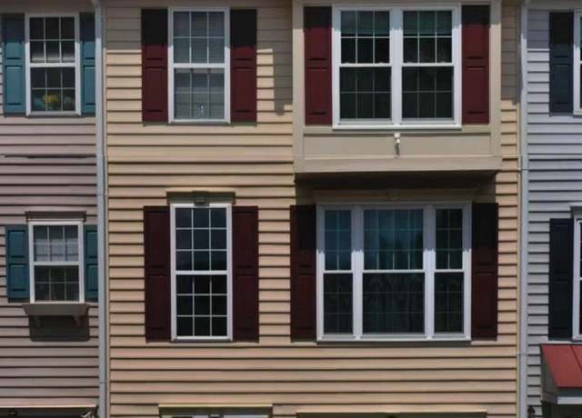Property at 43442 Nottingham Sq, Ashburn, VA 20147, 3 beds, 3 baths