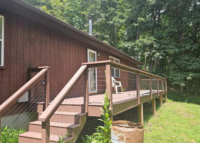 Property at 168 Pioneer Trl, Great Cacapon, WV 25422, 2 beds, 1 bath