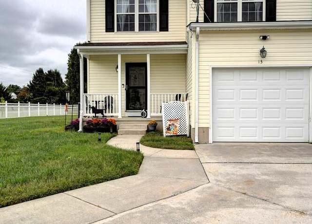 Property at 13 Kennison Ln, Dover, DE 19901, 3 beds, 2.5 baths