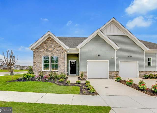 Property at 2731 Tea Tree Ln, Middletown, DE 19709, 5 beds, 3 baths