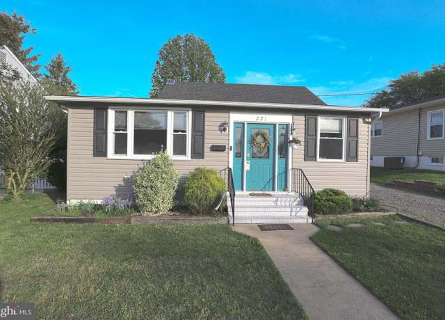 Property at 221 Arundel Rd, Pasadena, MD 21122, 3 beds, 2 baths