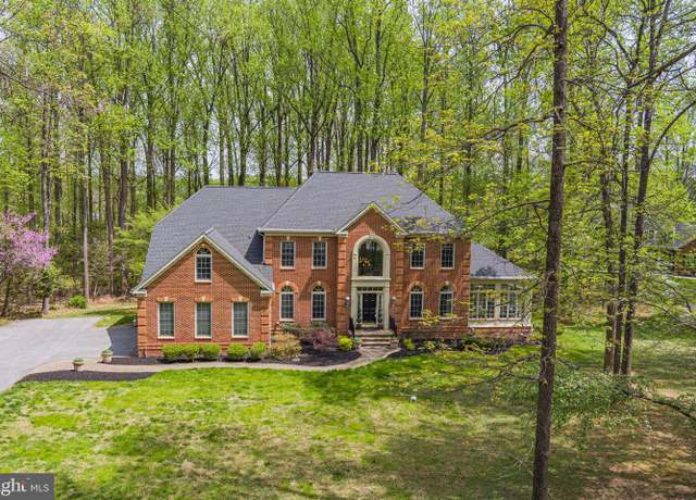 Property at 23 Mansel Dr, Reisterstown, MD 21136, 4 beds, 4.5 baths