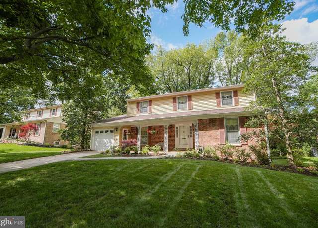 Property at 11816 Prestwick Rd, Potomac, MD 20854, 4 beds, 2.5 baths