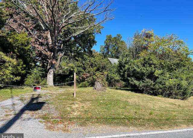 Property at 1515 Rollins Ave, Capitol Heights, MD 20743, 2 beds, 1 bath