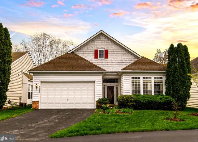 Property at 9919 Stonewood Ct, Upper Marlboro, MD 20772, 3 beds, 2 baths