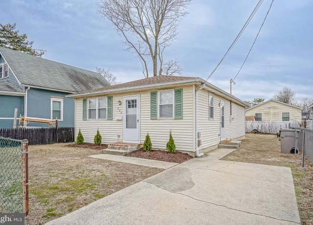 Property at 206 W Adams St, Paulsboro, NJ 08066, 3 beds, 1 bath
