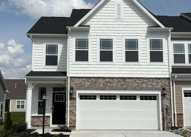 Property at 118 Grand Overlook Dr, Gettysburg, PA 17325, 3 beds, 2.5 baths