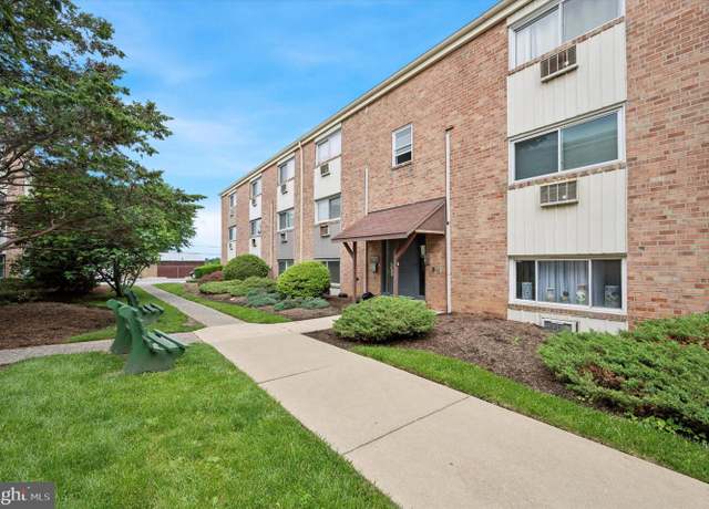 Property at 8115 W Chester Pike Unit B-2, Upper Darby, PA 19082, 2 beds, 1 bath