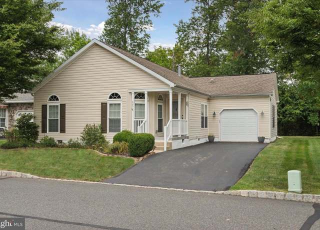 Property at 645 Blue Bell Springs Dr, Blue Bell, PA 19422, 2 beds, 2 baths