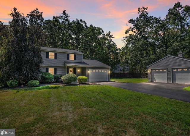 Property at 2182 Old Skippack Rd, Harleysville, PA 19438, 4 beds, 1.5 baths