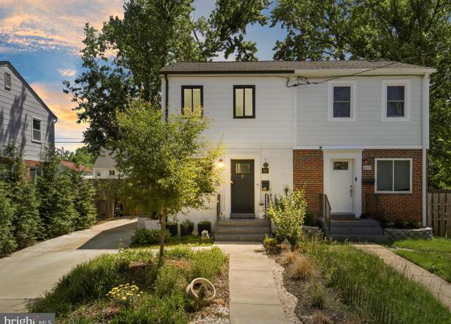 Property at 6813 Radcliffe Dr, Alexandria, VA 22307, 2 beds, 2 baths