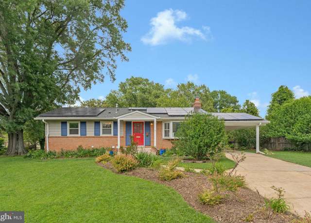 Property at 8230 Citadel Pl, Vienna, VA 22180, 4 beds, 3 baths