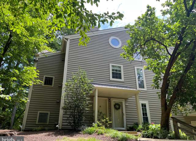 Property at 7620 Willow Point Dr #7620, Falls Church, VA 22042, 2 beds, 2 baths
