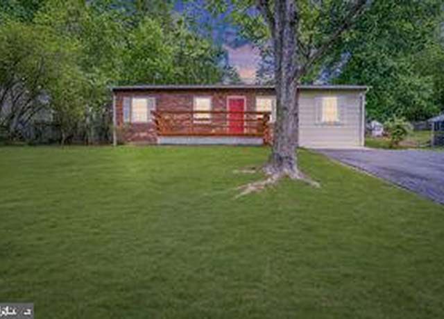 Property at 10 Rosewood St, Fredericksburg, VA 22405, 3 beds, 1.5 baths