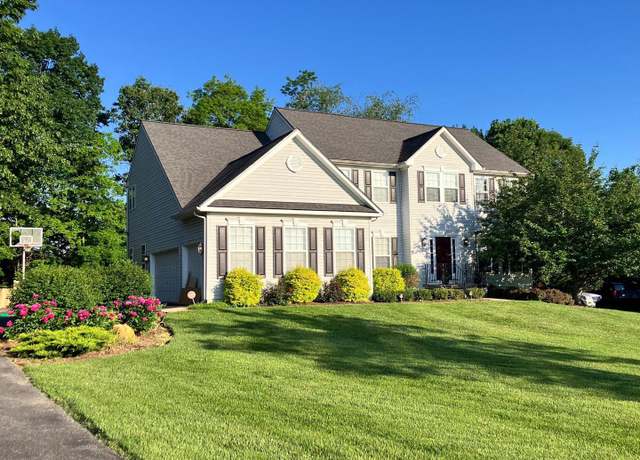 Property at 149 General Mcclellan Ct, Harpers Ferry, WV 25425, 4 beds, 3.5 baths