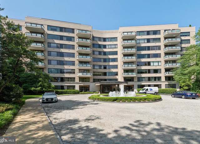 Property at 2700 Calvert St NW #111, Washington, DC 20008, 1 bed, 2 baths