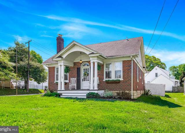 Property at 140 Capitol Trl, Newark, DE 19711, 3 beds, 2 baths