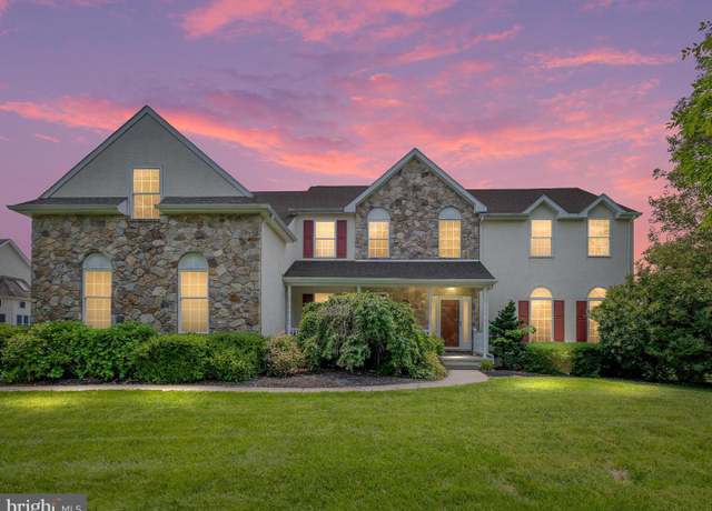 Property at 114 Saint Augustine Ct, Middletown, DE 19709, 5 beds, 3.5 baths