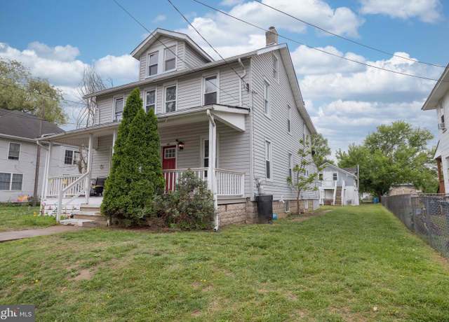 Property at 324 W Main St, Elkton, MD 21921, 4 beds, 2 baths
