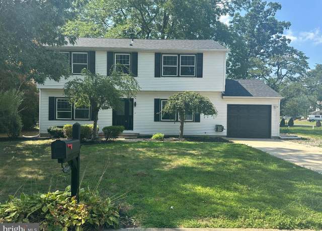 Property at 2800 Perna Ln, Vineland, NJ 08361, 4 beds, 2.5 baths