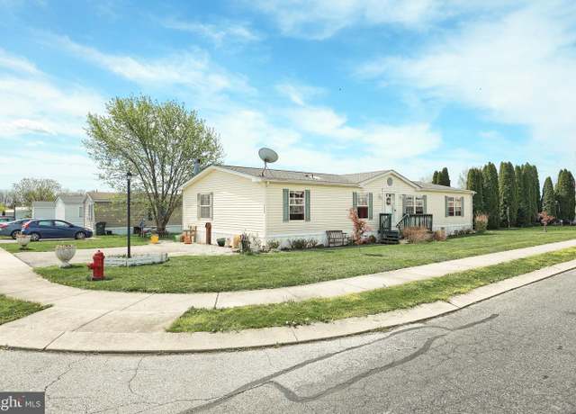 Property at 4820 Old Harrisburg Rd #111, Gettysburg, PA 17325, 3 beds, 2 baths