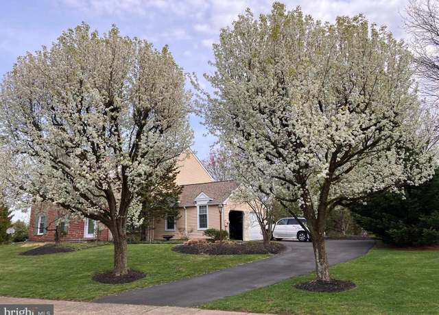Property at 762 Dawes Dr, Yardley, PA 19067, 4 beds, 2 baths