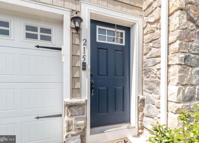 Property at 215 Laurel Ln, Perkasie, PA 18944, 3 beds, 2.5 baths