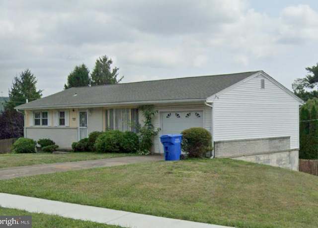 Property at 69 Delmont Ave, Harrisburg, PA 17111, 5 beds, 2 baths