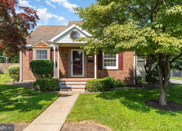 Property at 120 Holly St, Hummelstown, PA 17036, 3 beds, 1.5 baths