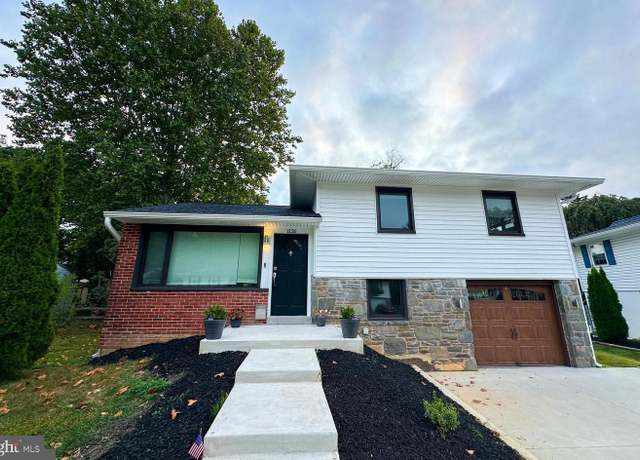 Property at 1126 Brookwood Ln #208, Secane, PA 19018, 3 beds, 1 bath