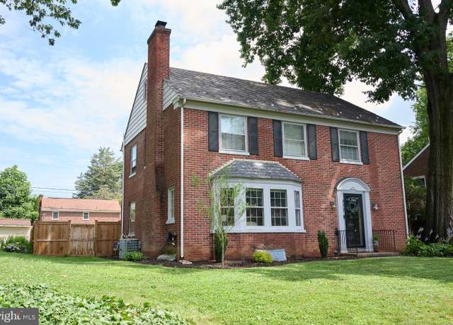 Property at 977 Pleasure Rd, Lancaster, PA 17601, 4 beds, 1.5 baths