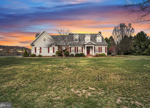 Property at 173 Lawn Rd, Palmyra, PA 17078, 4 beds, 3 baths
