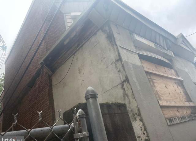 Property at 1410 W Rockland St, Philadelphia, PA 19141
