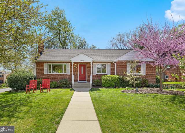Property at 6492 Little Falls Rd, Arlington, VA 22213, 4 beds, 2 baths