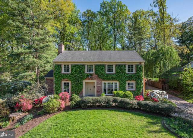 Property at 9111 Hamilton Dr, Fairfax, VA 22031, 4 beds, 4 baths