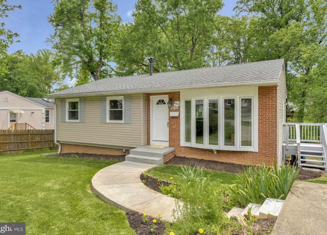 Property at 4613 Tipton Ln, Alexandria, VA 22310, 5 beds, 2 baths
