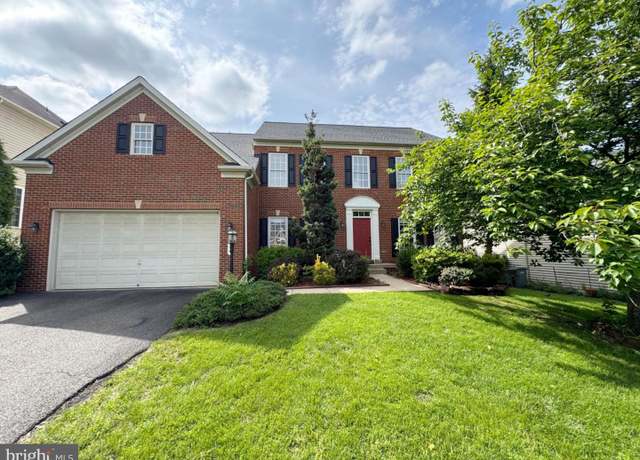Property at 5614 James Gunnell Ln, Alexandria, VA 22310, 4 beds, 4.5 baths