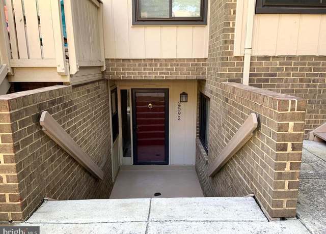 Property at 2592 Glengyle Dr #116, Vienna, VA 22181, 2 beds, 1.5 baths