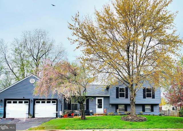 Property at 111 Sue Ann Ct, Sterling, VA 20164, 3 beds, 3 baths