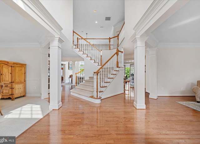 Property at 43146 Scenic Creek Way, Leesburg, VA 20176, 5 beds, 5.5 baths
