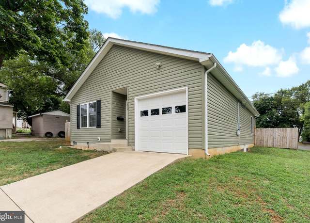 Property at 212 Strine Ave, Martinsburg, WV 25404, 2 beds, 2 baths